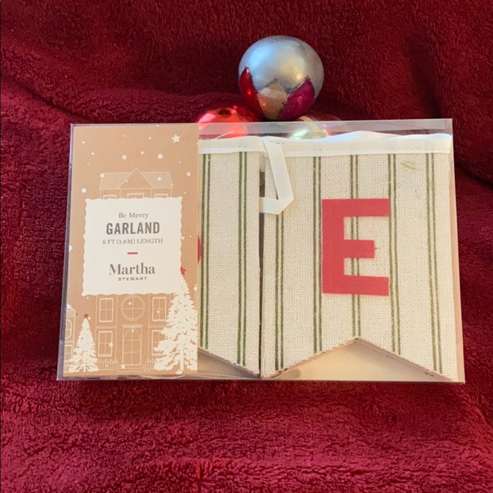 Martha Stewart Be Merry Fabric Garland NWT